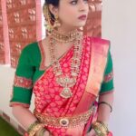 Inchara Joshi Instagram – Avn Ajji Pinda๐๐โค๏ธ
Mua:@miss_kolhar_makeovers
@miss_kolhar_ โค๏ธ
Jewellery: @beadedtreasuresjewelry
Photography : @vishnu_vcaptures
Academy: @snehakiranmakeoverartist
#inchara #inchu #incharajoshi #viral #trending #cute #actor #traditional #sahana #katheyondushuruvagide #starsuvarna #zeekannada #actorslife #portfolio #acting #actingclass #actingherione #herione #actionqueen