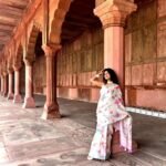 Inchara Joshi Instagram – 🤍🧿”No wonder TAJ MAHAL  is a wonder “🧿🤍
Waah TAJ

Beautiful saree🤍❤️ :@_vastramcollections_ 

#sareecollection #actor #incharajoshi #inchu #inchara #vacation #Sahana #tajmahalpalace #agra #new Delhi #capital #viral #trending #whitesaree #actress #kannadaserial Taj Mahal – Wonder of the world