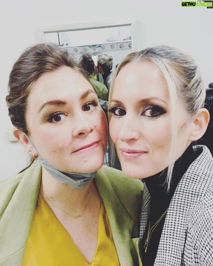 Ingrid Michaelson Instagram - She opened and she was incredible. @notebookmusical I can’t wait to see where you go.
