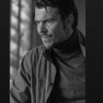 Ioannis Papazisis Instagram – Το σκοτάδι του κάθε ήρωα το φωτίζει περισσότερο αυτός που μιλάει για εκείνον….