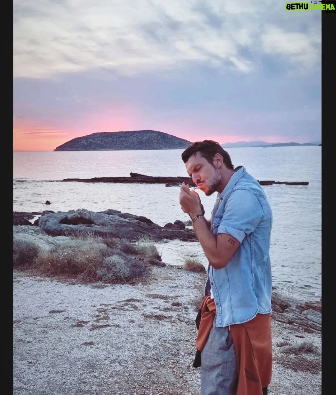Ioannis Papazisis Instagram - Wake me up when September ends.......💫🤘