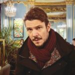Ioannis Papazisis Instagram – Μάθε να χάνεις…….οσες μάχες και αν κατάφερες να κερδίσεις πρέπει σε κάποια φάση να δεις την ήττα σου και να ανοίξεις πάλι τα σπασμένα φτερά σου……κανενα φως δεν έλαμψε χωρίς σκοτάδι.