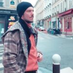 Ioannis Papazisis Instagram – Η ώρα που σταματάς να κουβαλάς το σώμα σου απο εδώ και από εκει…..Σκαψε μέσα σου….κατι θα βρεις.🤘