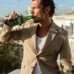Ioannis Papazisis Instagram - Διακριτικά αρώματα λυκισκων,όπως απαιτεί μια γνήσια Pilsner.Τελικα όσο περισσότερο μαθαίνω για τη Carlsberg τόσο καλύτερη γεύση έχει. Probably the best beer in the world 🌎.....@carlsberggreece # probably #carlsberg #danishpilsner