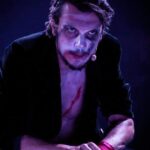 Ioannis Papazisis Instagram – Τι μικρόβιο στο αίμα βαθειά αυτό το γαμη….. το θέατρο…….
