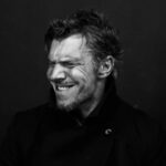 Ioannis Papazisis Instagram – Και μόνο να κοιτάξεις την ψυχή ενος ανθρώπου σίγουρα θα αντικρίσεις την άβυσσο ….ΒΟΥΤΣΕΚ ΘΕΑΤΡΟ ΠΟΛΗ.
