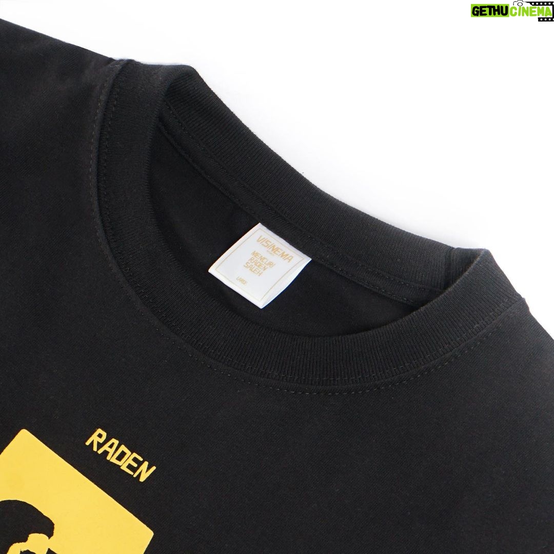 Iqbaal Ramadhan Instagram - IDR Manajemen x Visinema Pictures presents Official Merchandise MENCURI RADEN SALEH T Shirt β Black/White ZOOM IN FOR DETAILS Available for sale NOW. Link on @idr.manajemen bioπ€ππ€π