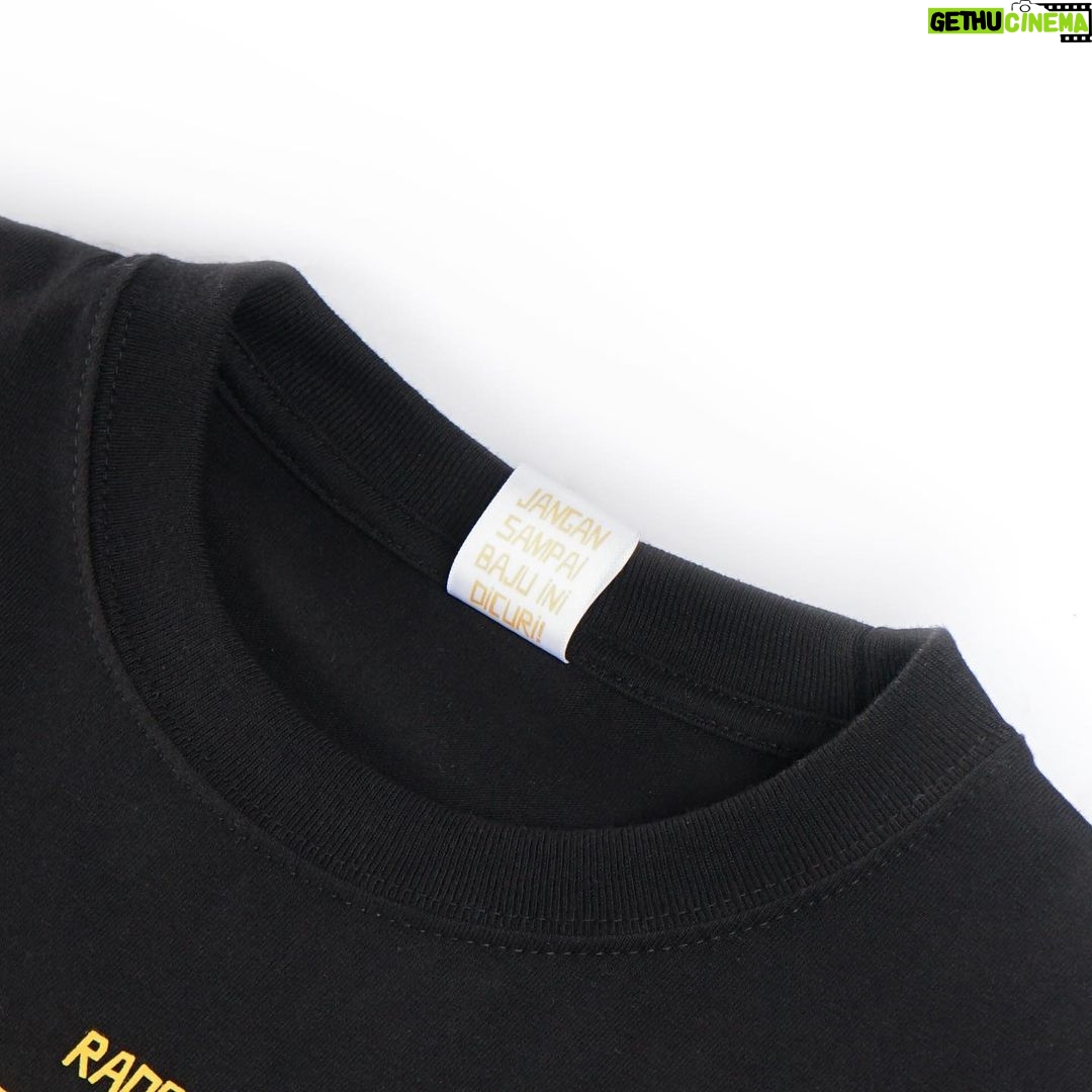 Iqbaal Ramadhan Instagram - IDR Manajemen x Visinema Pictures presents Official Merchandise MENCURI RADEN SALEH T Shirt β Black/White ZOOM IN FOR DETAILS Available for sale NOW. Link on @idr.manajemen bioπ€ππ€π