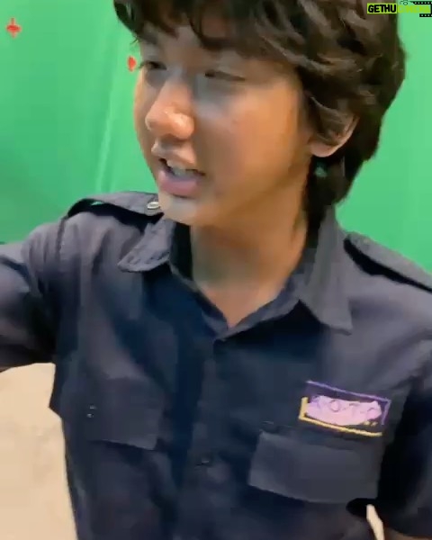 Iqbaal Ramadhan Instagram - Mencuri Raden Saleh hari ini pamit dari bioskop. Terima kasih karena udah jadi bagian dari Komplotan Raden Saleh. …in the meantime, selamat menikmati sisa-sisa hasil tustel jepretan @jozz_felix dan saya👨‍🎨. Credits tercantum di pojok kanan post. NO, THIS IS NOT THE END. 🎡🎪🥊