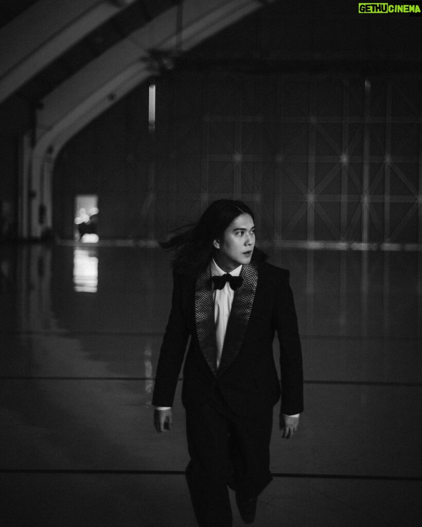 Iqbaal Ramadhan Instagram - On my way to the next ball