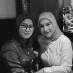 Irish Bella Instagram - Alhamdulilah, bersyukur berlimpah rezeki dikelilingi orang2 yang berhati baik & tulus. My A Team, got my back till the roughest times 🫶🏼 Also hepiii besdeyyy ibu galak @mutiarasfs, semoga berkah sisa umurnya. Dan segala yang di cita2 kan Allah mudahkan ❤️🙏🏼