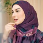 Irish Bella Instagram - My current fav dress! 😍✨ Dress cantik yang aku pakai dari @arinnahijab_official, langsung cek di instagramnya yuk 🫶