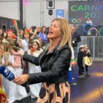 Isabel Angelino Instagram - O dia começou a festejar o Carnaval em Alcobaça junto dos mais pequeninos 🎉❤️ @municipioalcobaca @carnavaldealcobaca 📸 @marcorosa4142 Alcobaça, Portugal