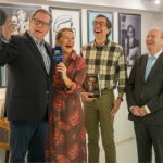 Isabel Angelino Instagram - Há dias que nos marcam e hoje foi um deles . Obrigada pela surpresa ao nosso querido @antonio_sala_oficial ao meu amigo Nelson Mateus @retratoscontados e à @jfavenidasnovas representada pelo seu presidente Daniel Gonçalves e executivo . Agradecida à vida ! ❤️