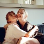 Isabel Durant Instagram - A whole lot of love.