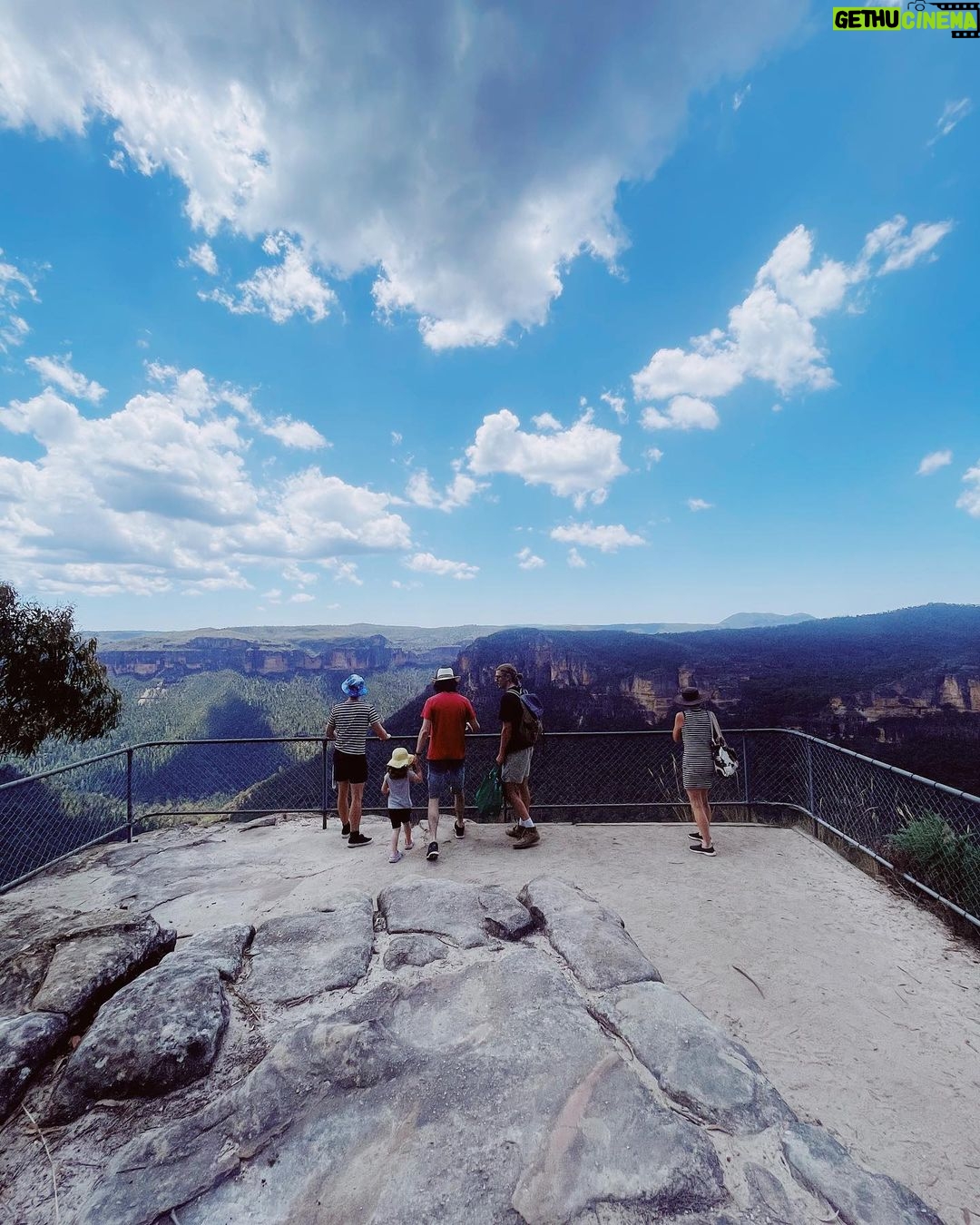 Isabel Durant Instagram - ✨ moments with mother 🌏 Blue Mountains, Australia