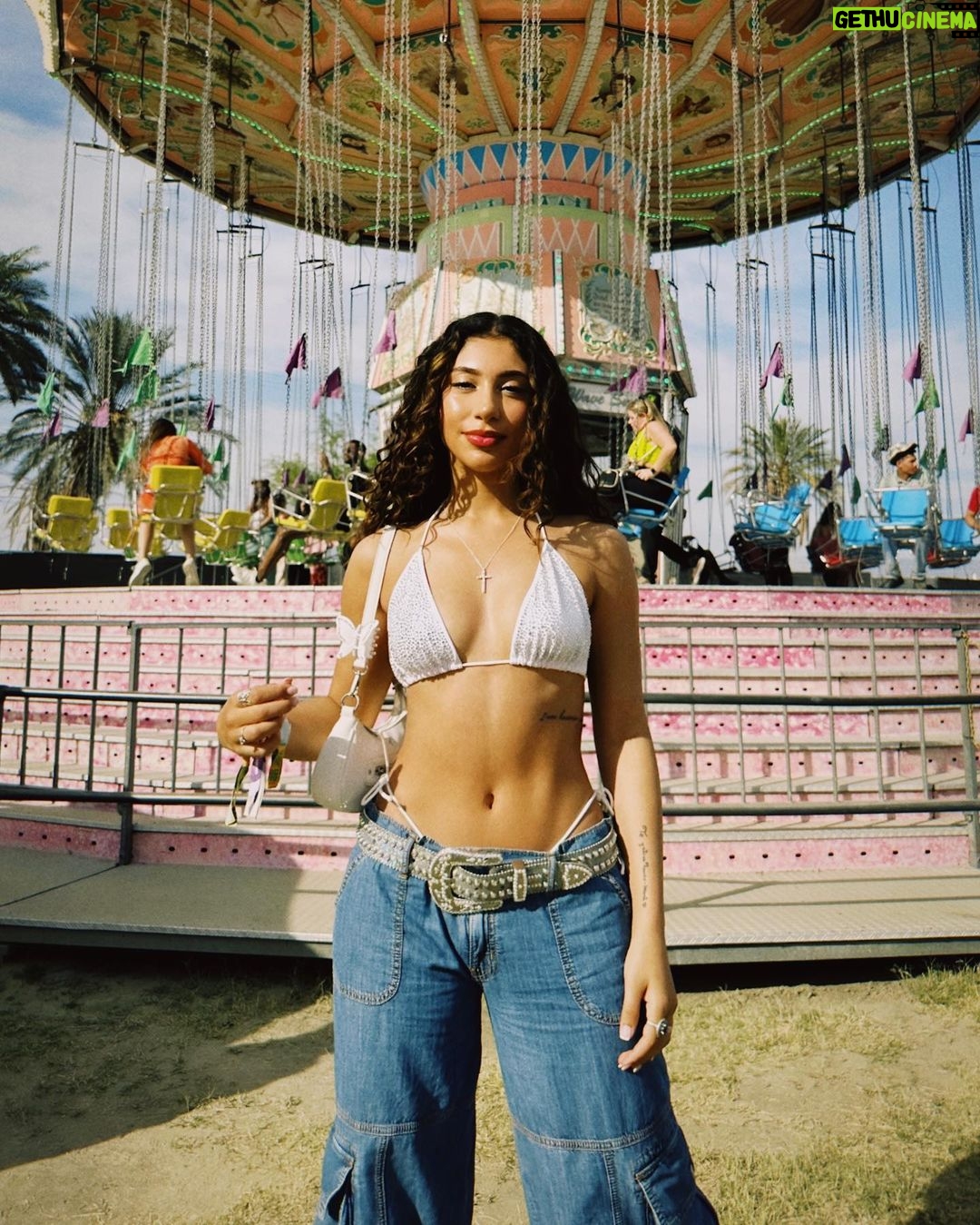 Isabella Ferreira Instagram - 😙 Coachella