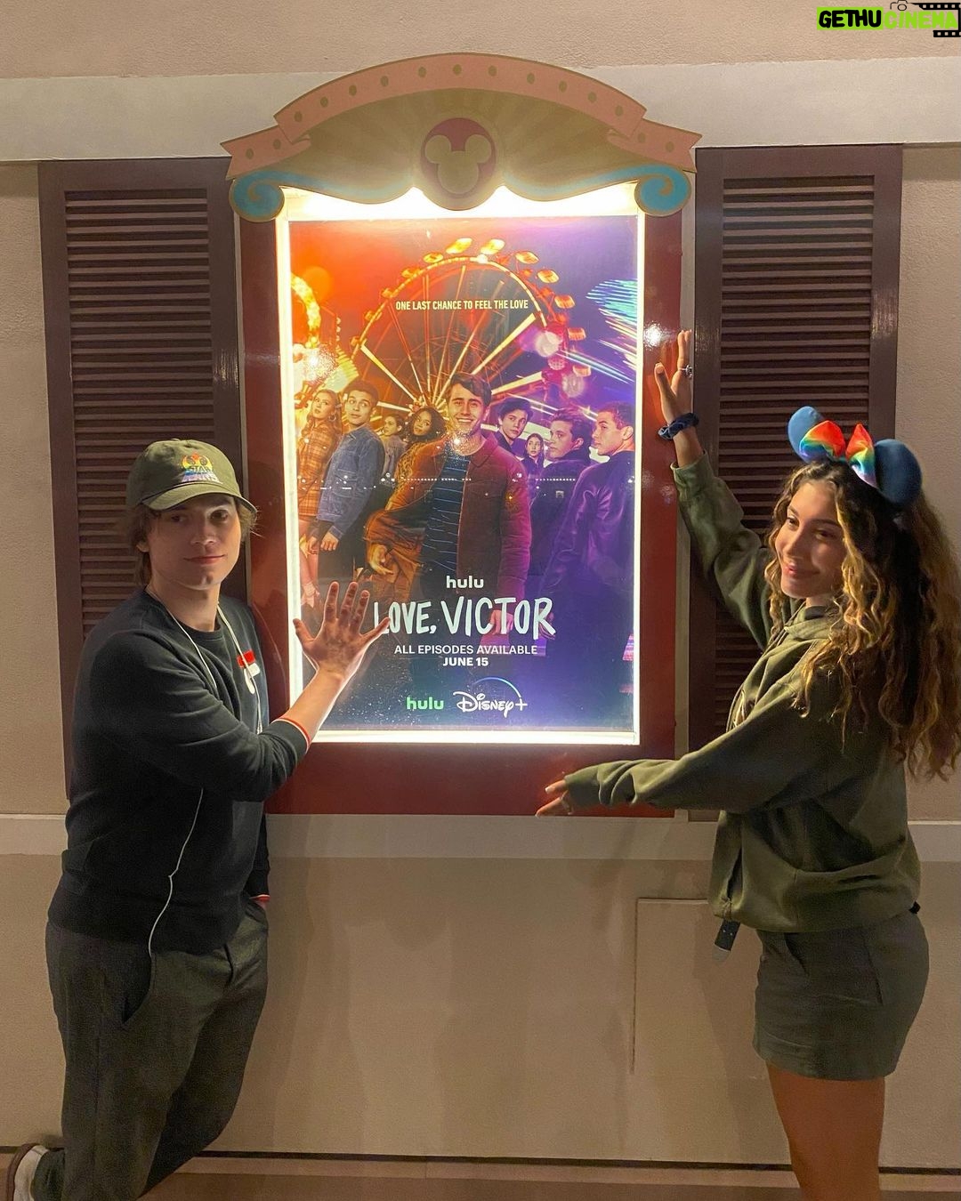 Isabella Ferreira Instagram - mi vida lately
