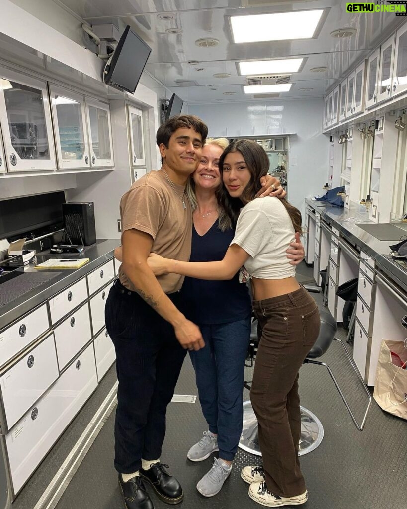 Isabella Ferreira Instagram - Pilar. My girl. My love. It’s been an honor being able to play you these last few years. Grateful is an understatement. You will be incredibly missed! Woohooo now go stream @lovevictorhulu on @hulu and @disneyplus NOW 🖤 (Also thank you @jensler43 for capturing the first pic I love and miss you ok bye)