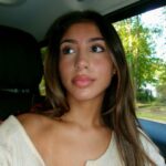 Isabella Ferreira Instagram - in my mums car