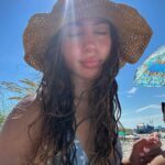 Isabella Ferreira Instagram - who wanna play mermaids?