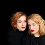 Isabelle Huppert Instagram - Merci @lesinrocks, merci @jean_marc_lalanne. #MonCrime @ozonfrancois @nadiatereszkiewicz @rebeccamarder @fabrice_luchini_officiel @danyboon @andre.dussollier @edouard.sulpice @felix_flp Et #LaSyndicaliste 📸 @charlotteabramow @carolelasnier @rudymartins