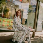Isabelle Huppert Instagram - @theststyle @balenciaga @demna 🌺 Thank you @stylelaura @wardivanrafik @verityparker @rudymartins @morgane_martini @brendaabrial @jpps.creative.productions