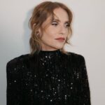 Isabelle Huppert Instagram - New York, #CaringforWomen 🌱 Merci @keringfoundation & @balenciaga New York City