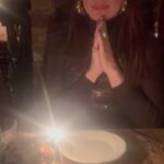 Isis Valverde Instagram - Amor, cumplicidade e saudades de quem se ama e não pode estar pertinho! GRATIDÃO seria a palavra pra esse universo imenso que me guarda! Sou grata e muito feliz com tudo que vem me sendo concedido, AMÉM❤️🙏🏼🌟
