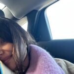 Isis Valverde Instagram – Rolar, engatinhar, andar, correr, voar! I can fly and you?