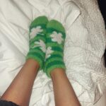 Isis Valverde Instagram – Rolar, engatinhar, andar, correr, voar! I can fly and you?