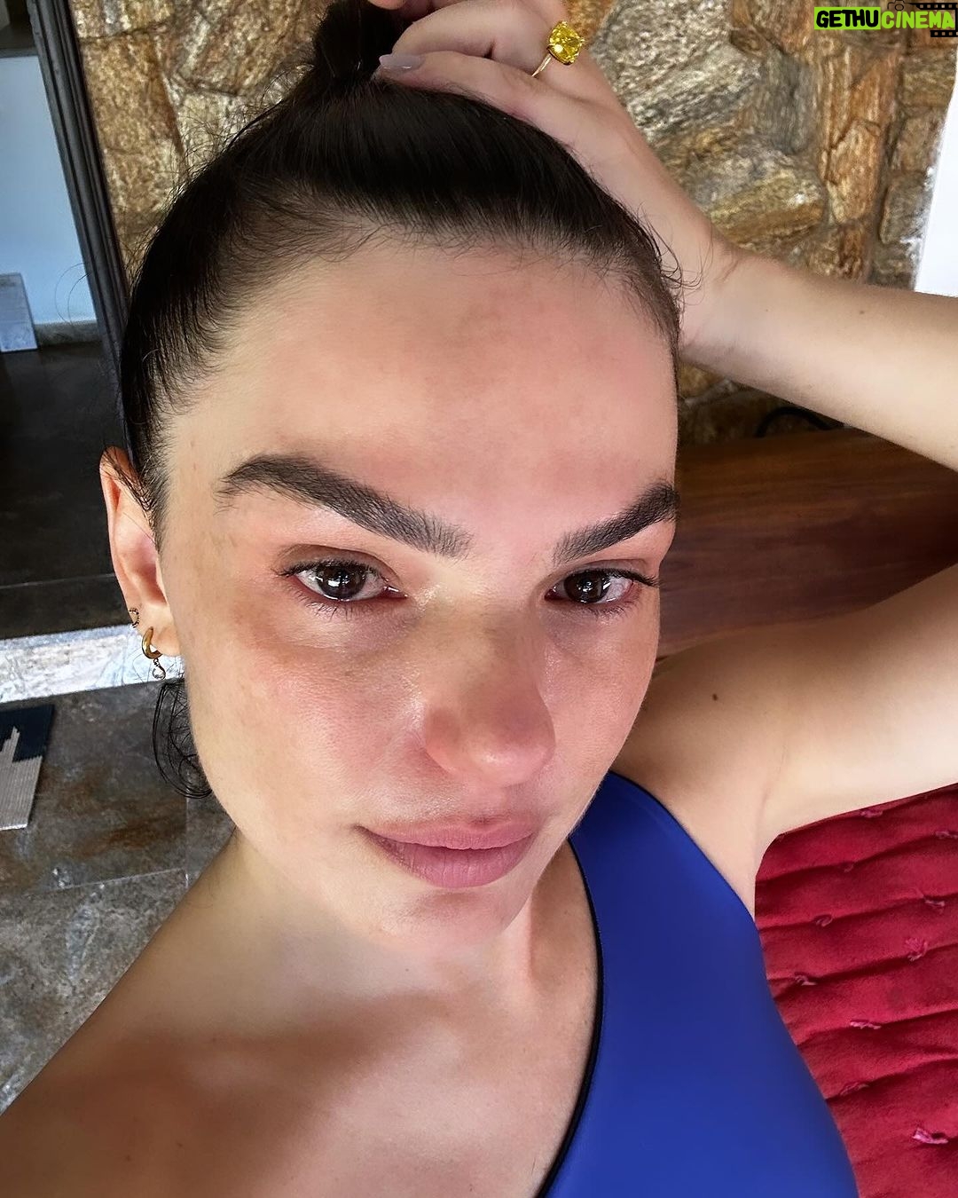 Isis Valverde Instagram - Ah o verão… ☀️❤️🔥