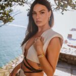 Isis Valverde Instagram – #TBT desse evento da Vivara que foi lindo. Amei reencontrar e conhecer pessoas tão queridas! 💕