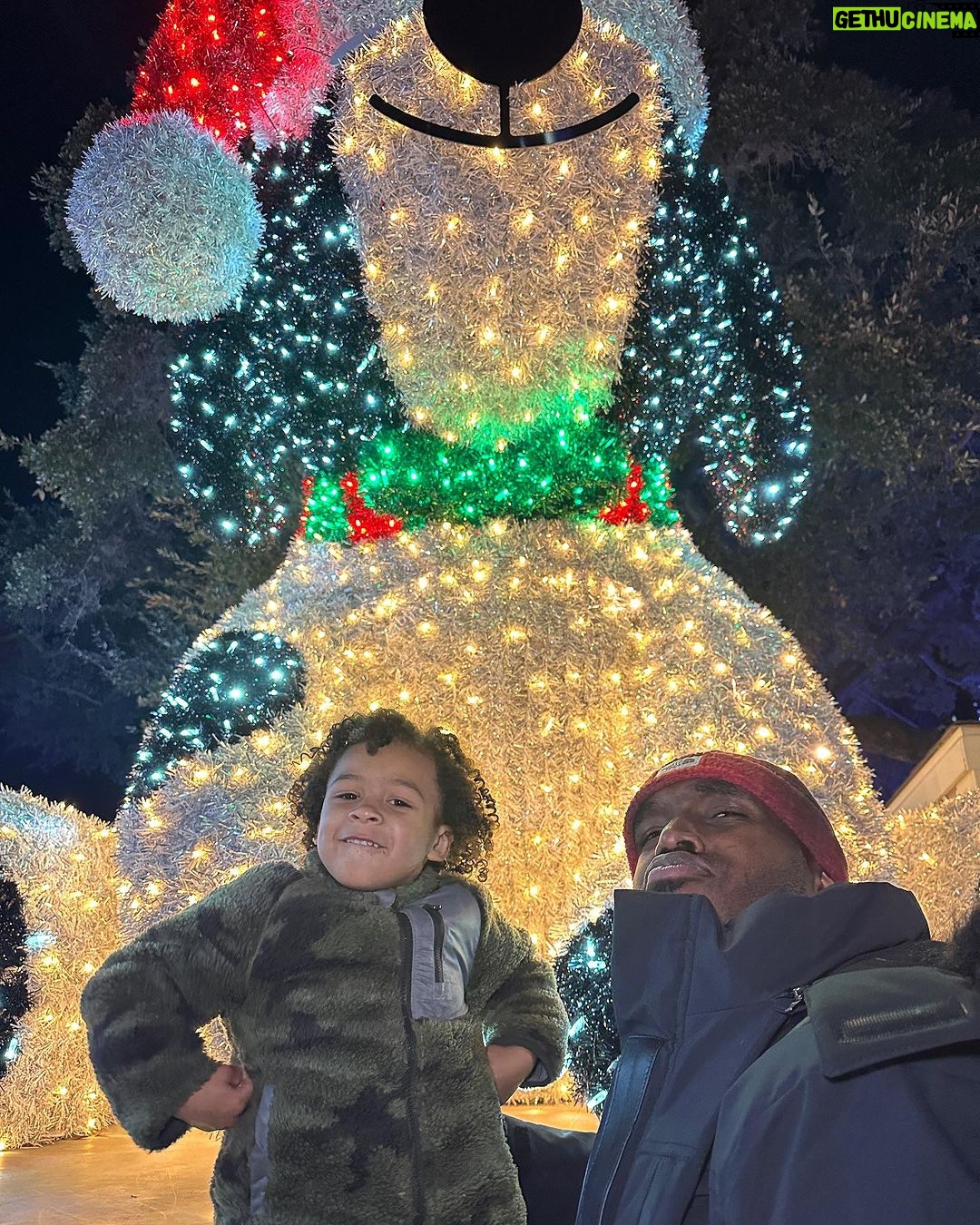 Iskra Lawrence Instagram - let’s spread some Christmas cheer… how about we write down something kind we hope someone needs to hear - I’ll go first if you’re reading this, you are enough, you are whole, and you are loved ❤️ also, i can’t believe my son shot his first @macys campaign for the holidays, everyone on set said i should get him signed to an agency but if you know what i went through modelling from such a young age I’m defo apprehensive (any parents whose kiddos model lmk your advice🙏) appreciate our community so much✨ so happy to be back after nearly a week off love some phone free time to be super present - if you haven’t tried a digital detox before i highly recommend it feel free to ask me any Qs too🥰 . . . 🏷️ family time dump diml love winter toddler mom life Austin, Texas