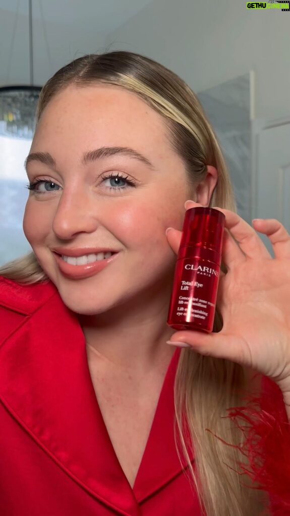 Iskra Lawrence Instagram - I can’t believe I’ve been applying my eye cream wrong? Let me know your take in the poll below!🗳️ I’ve fallen in love with the @clarinsusa Total Eye Lift Cream and my new and improved application the results are *chefs kiss* 👌 #ClarinsPartner Here’s a few key reasons why this is such an award winning eye cream: 🌱 Naturally Powerful Performance with 94% natural ingredients 🌱 All-In-One Eye Cream (targets fine lines, crow’s feet, dark circles, puffiness) 🌱 Exclusive new Lift-Smoothing Duo—a blend of Organic Harungana extract and Cassie Flower wax 🌱 Suitable for all skin types, including contact lens wearers and those with sensitive eyes (that’s me😅) 🌱 Sensorial Lightweight balm melts into the skin 🌱 Eco-friendly packaging with Airless technology preserves formula’s efficacy while bottle is made of recycled glass 🌱 It works beautifully under concealer and makeup 🌱 it’s pricey but you only need one pump and it’s lasting me months 🌱 BONUS! I found out it has D-panthenol which enhances lashes and brows👏 You can comment “LINK” and I’ll DM you the shoppable link for your convenience or you can find the link in my IGS where I’m doing a chatty GRWM of my skincare routine☺️ . . . . #TotalEyeLift #skincareroutine #morningskincare #morningroutine #eyecream