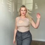 Iskra Lawrence Instagram – Which one of these styles is your fav pick? 🍂🤎 Fall fits for under $35? Yes, please!
Comment 🍂 to shop what’s still available and similar! ✨
.
.
#tryonhaul #falloutfits #autumnlooks #fallmidsize #fashionstyle #fallinspo #affordablefashion #midsizestyle #midsizefashion #midsizegals #size12 Texas