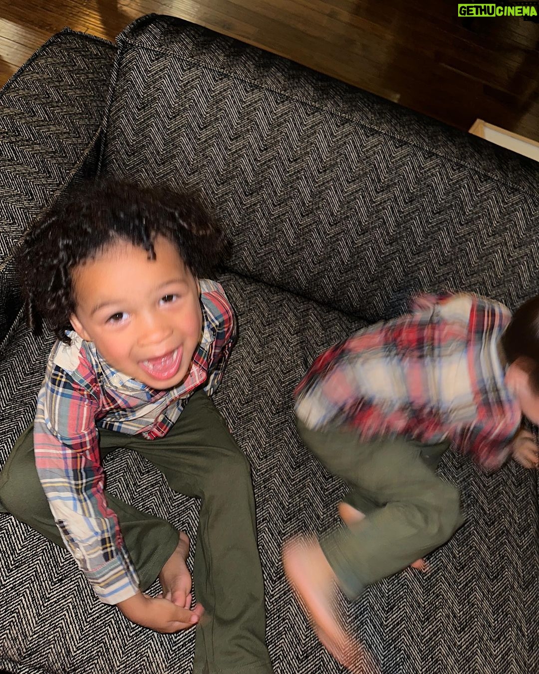 Iskra Lawrence Instagram - we asked our 3 yr old what he was grateful for on thanksgiving and he said “God”🥹🥹🥹 Austin, Texas