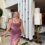 Iskra Lawrence Instagram - In my ✨ L I V I N G ✨ everyday to the fullest era! . . . . 🏷️ #midsizemodel #midsizefashion #cocktaildress #fashion #modeling #rarebeauty #selenagomez #taylorswift #midsizestyle #midsizegals #size12 #holidayoutfits #holiday #holidayfashion Texas