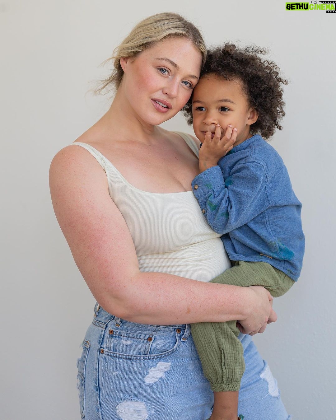Iskra Lawrence Instagram - My little man! 🤍 Thank you @lanezphoto for capturing such fun and sweet moments for us. Comment “link” and I’ll send you a DM with everything we’re wearing if you like the looks or have a little man to shop for too! This time of year can be so joyous but also bring up fear, grief, loneliness, anxiety and more for so many… That’s why I decided to film a holiday survival guide to let you know you’re not alone and share some tools I’ve learnt over the years. ♥️ You can watch on my Y0utube at the link in my bio. . . . . #family #motherson #familyphtoos #boymom #momlife #holidays Texas
