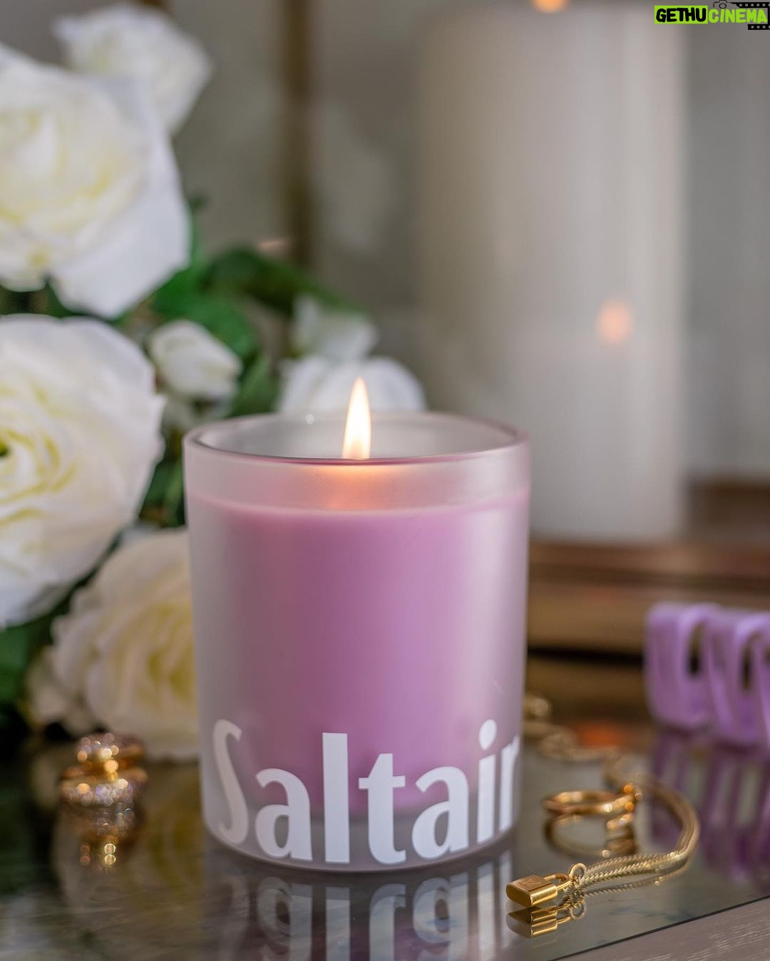 Iskra Lawrence Instagram - Introducing our first ever (highly requested - yes I see all your comments hehe)👀 @saltair candles!🕯️ Our limited edition candles come in our 3 best selling scents 🤎Santal Bloom ✨ notes of creamy sandalwood, sheer amber and sensual musks. Santal Bloom is evocative, luxurious and simply irresistible 💜Island Orchid 🌺 notes of jasmine, frangipani, driftwood and warm musks. Island Orchid is a luscious escape like being enveloped in a field of exotic flowers 💖Pink Beach 🥥 notes of delicate coconut and warm vanilla. Pink Beach is your escape to island bliss Comment LINK and I’ll dm you the link to our @saltair candles…aka the perfect holiday gift or a lil treat for yourself. Because imo there’s nothing like lighting a candle, relaxing and having your whole home smell divine☁️ And of course we used the most premium botanical wax blend of Coconut, Soy and RSPO Palm - only the best for our Saltair fam👌 These cuties are limited edition just for the holidays so once they sell out, that’s it. Can’t wait to seem them in your homes and to create even more moments of self care🫶 . . . #Saltair #everybodyiswelcomehere #saltaircandles #candles #giftideas #giftsforher #giftguide #selfcare #smellgood #homedecor #homeinteriors #scentedcandle #holidaygift Texas