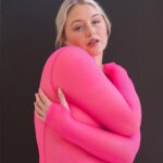 Iskra Lawrence Instagram - Shooting with your bestie @lanezphoto >>>> There’s so much magic with raw unretouched images ✨ Shot @tsi.studio in Austin - shout-out to my girl @arielleolfers the space was so beautiful thank you 🥰 Austin, Texas