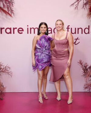 Iskra Lawrence Instagram - Processing how unreal it was to meet @selenagomez and learn even more about the incredible work @rarebeauty impact fund is doing worldwide wide for Mental Health awareness, access to support and more 

Being in Selena’s presence you feel her pureness, kindness and the way she makes everyone feel seen and valued. She gave everyone one of us the time to talk with her even with so many people at the event and I got to ask her one of your questions “what makes you most proud” to which she said “The rare impact fund” then she got a little emotional and said “and my sister”

I’ve met so many humans but this few minutes and this incredible event is a forever memory I hope more people can lead with their heart, have empathy for others and give more the way Selena does she truly is an angel and I can’t wait to continue to support the work they’re doing because mental health is health 

Thank you to @paywithcatch for inviting me love that your mission is to help eliminate consumer credit card debt because debt can be a contributor to depression, anxiety and financial abuse. Without sponsors like you the gala wouldn’t happen and thank you for giving to such an important cause and one that’s so dear to my heart 

Excited for a future where mental health is not stigmatised and access to help and support is widely available, affordable and inclusive of all people💕

Photo Credits: Stefanie Keenan Getty Images and @monicaschipper for Rare Impact Fund 

.
.
.
.
.

#rarebeauty #rarebeautygala #paywithcatch #selena #selenagomez #mentalhealth #mentalhealthawareness #mentalhealthishealth #rareimpactfund