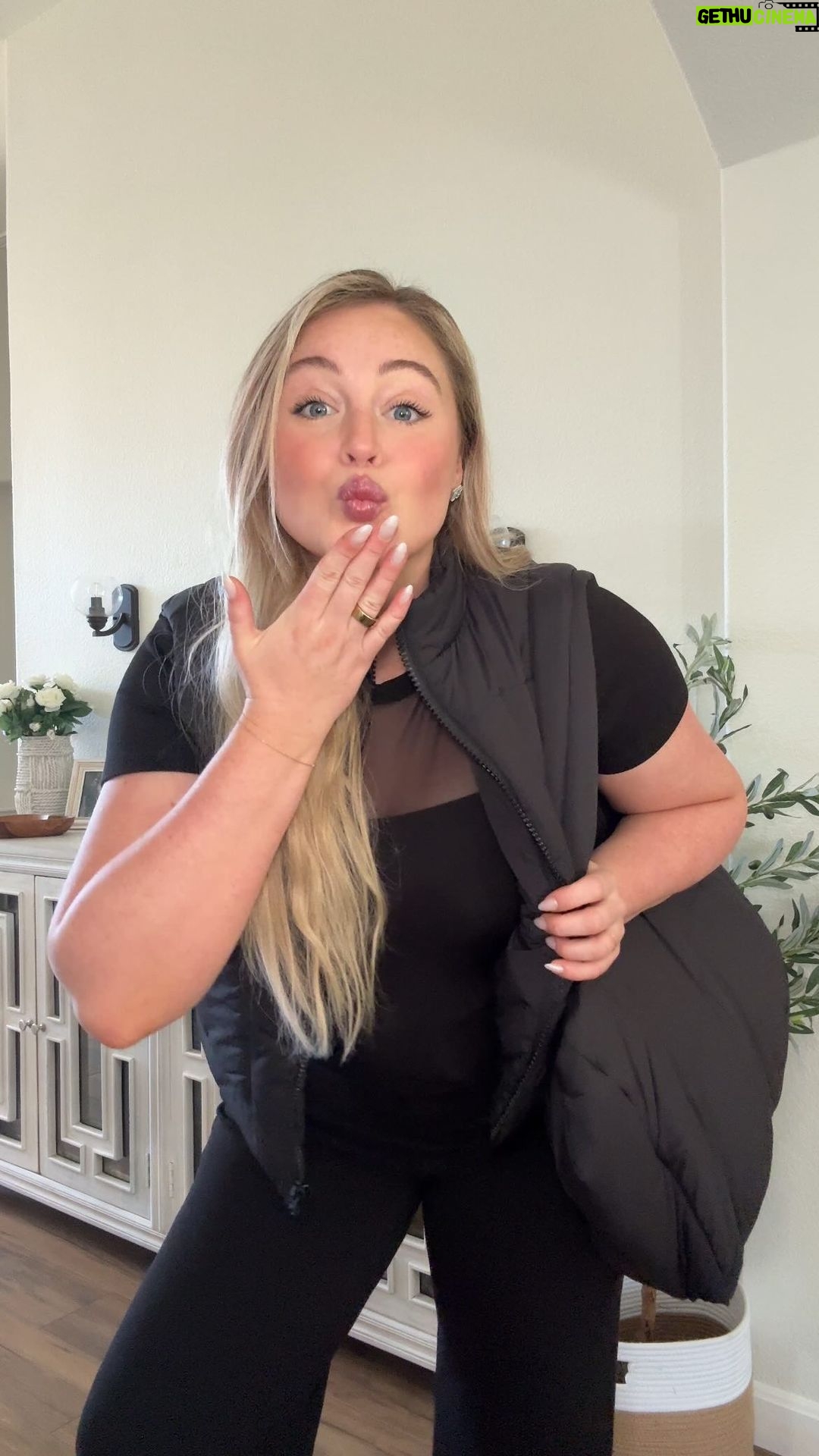 Iskra Lawrence Instagram - some of the best advice I’ve received… “what got you here won’t get you there” sometimes I need to be reminded and I don’t want you to be afraid to evolve and experience growth in your career (life) even if that means stepping outside of your comfort zone - or making other uncomfortable Change can be scary but it could be exactly what you need 🤍 Don’t forget to set those goals and find what fills you with purpose and joy! Forever grateful for each and everyone of you🫶🏻✨ • if you’d like any links from this look comment LINK and I’ll send you • also linked on my LTK in my bio • links saved in my IGS Jan highlight 🏷️ #outfitinspiration #fashionstyle #outfitideas #midsize #midsizestyle #midsizefashion #size12 #outfitinspo