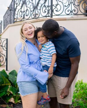 Iskra Lawrence Instagram - My family

My home, here in Austin. How did this girl from a small town in the middle of England (that even most English people haven’t heard of) end up here

If you ever would have asked me this is what my life would be I would have never believed it

Yet it feels so familiar, like I already knew this is exactly where I’m meant to be 

If you’re questioning where you’re going to end up…just let God, your gut, your energy lead you, because you’re already on your way

My heart is so full of love, thank you @lmcingvale for bringing us together every year for the most special celebration I’m forever grateful