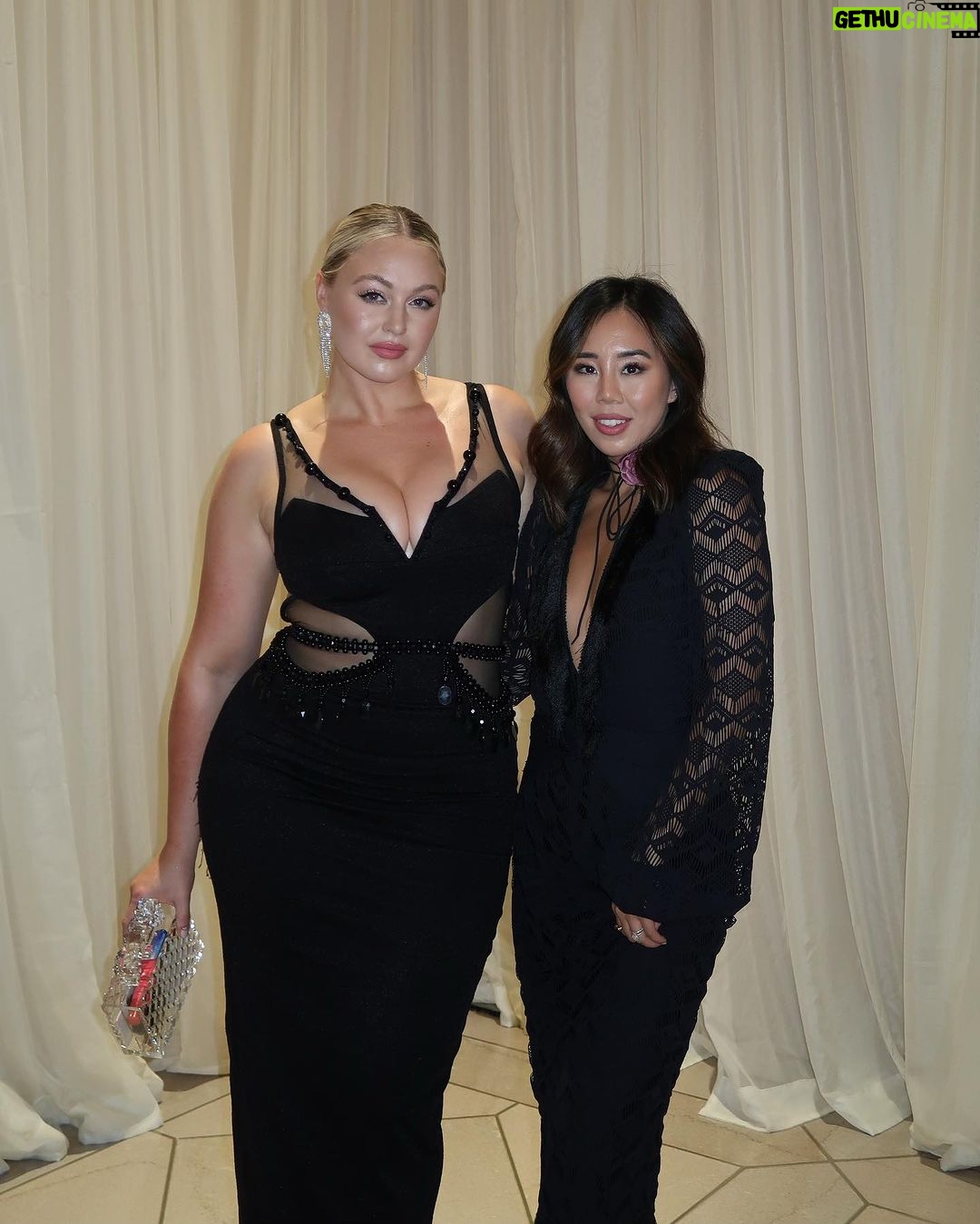 Iskra Lawrence Instagram - It’s my Virgo queen @amberleediamond birthday today🎂 I’m so happy to get to celebrate you and make magical memories that’ll last a lifetime✨ I should have posted a pic of you right now passed out asleep on the plane but still looking so darn cute🥹 You are such a phenomenal mommy to your girls, wifey to Ethan and friend to me and so many. So happy we got to dance till our feet hurt, get dressed up, laugh till our bellies ached and dodge some unnaturally large NYC rats. 32 looks so good on you! Wishing all your dreams come true and cheers to a new year filled with joy, adventure, health, family and love 💕 New York, New York