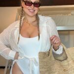 Iskra Lawrence Instagram - is spfy a thing? because in my head it made total sense😅 linked everything for you just in case (but also don’t buy anything / be influenced by stuff you don’t need!)✨ . . . style fall outfit inspo stylediaries casual style minimalist outfits monochromatic transitional fashion neutral outfits white cream beige aesthetic beige tones high street style everyday outfit summer swimsuits try on spring break beach day vacation holidays vacay austin texas midsize mid size gals size12 Austin, Texas