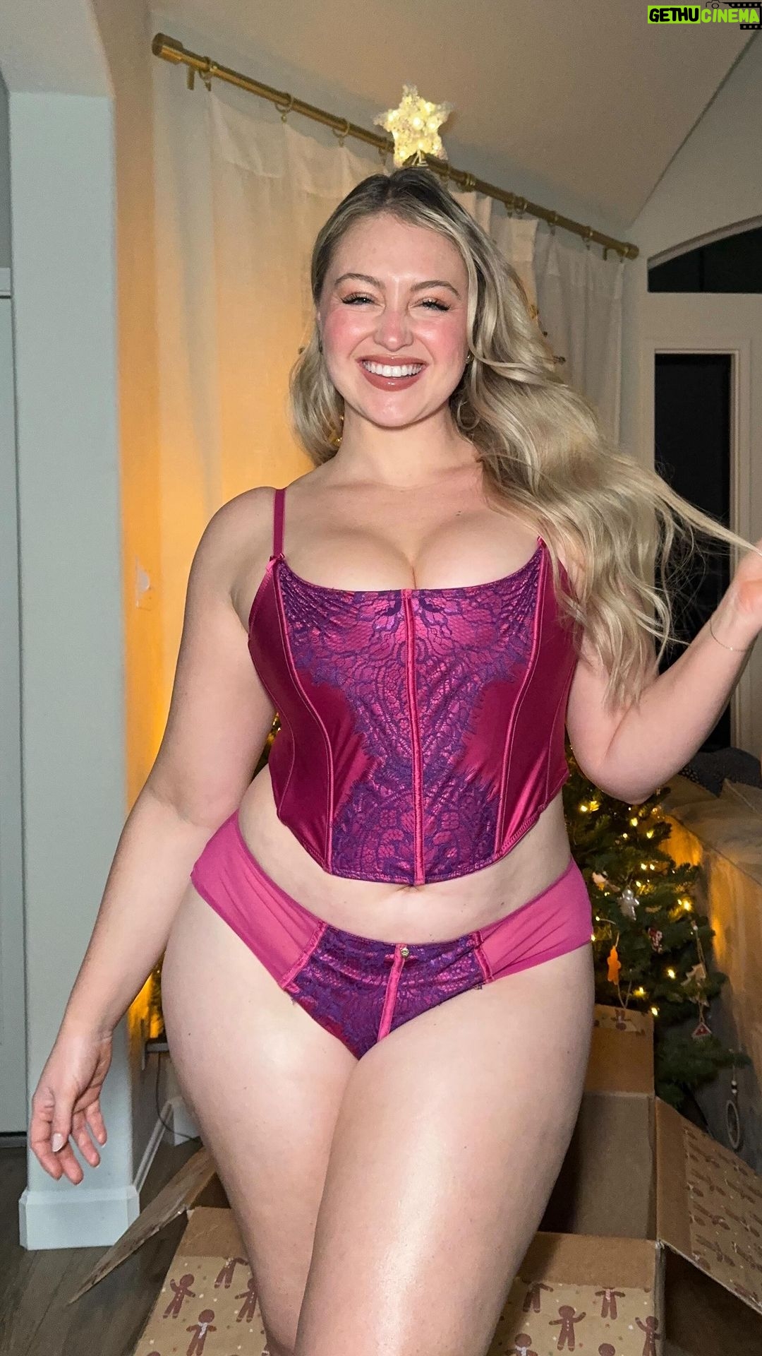 Iskra Lawrence Instagram - Which is your fave @adoreme look: 1, 2, 3 or 4? #adoremepartner Everything is linked on my IGS for you with my sizing info This was so fun to make, thanks for getting creative with me baby and thinking outside the box. π #adoreme #size12 #midsizestyle #midsizefashion #wintervibes #winterstyle #winteroutfits