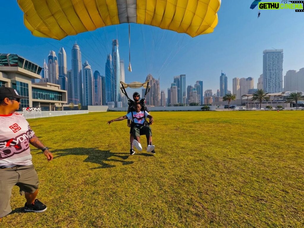 Israel Adesanya Instagram - ☁️🦅🌪️ “In a sky full of people, only some want to fly…isn’t that crazy?!”…Thank you Jason and Debbie at @skydivedubai for an awesome experience. I don’t fear death, I fear not living life to thee absolute fullest, we’re all gonna die someday so push it to the limit!!! You can’t see me…I AM FREE‼️‼️‼️ Dubai, United Arab Emirates
