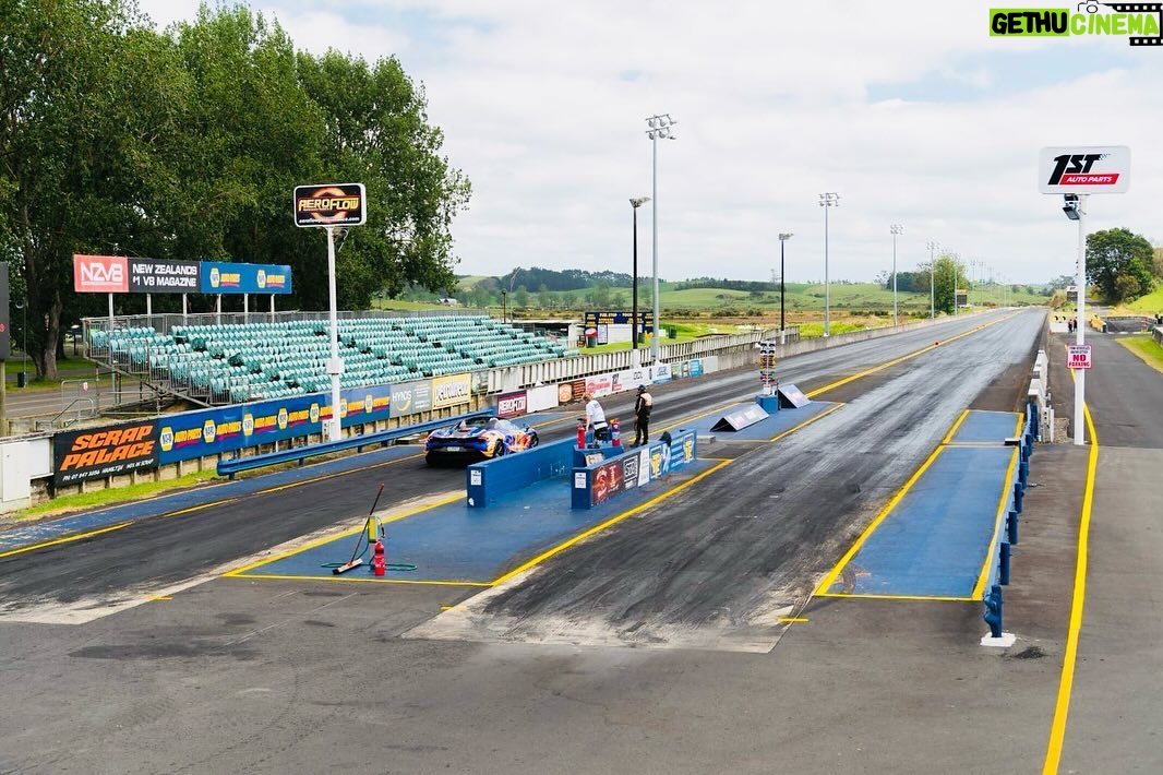 Israel Adesanya Instagram - ‼️ A midlife crisis is sports cars for most men. I’d rather do it all while I’m young and show the utes how it’s done. #iykyk 🫱🏾🫲🏽 Meremere Dragway