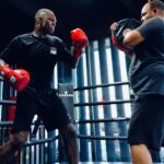 Israel Adesanya Instagram - Boxeo in Mexico‼️🇲🇽🥊💨 📸: @adesanya.david begging for photo credit.